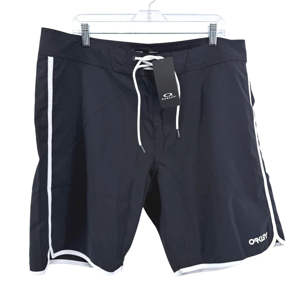 NEW Oakley Solid Crest 19 Men 38 9" Boardshorts BlackOut Black Performance Fit